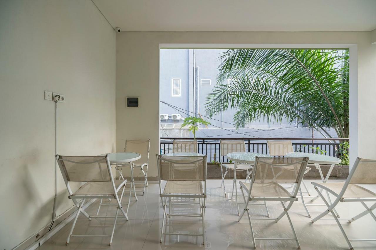 Oyo 697 Olivia Inn Denpasar Legian  Ngoại thất bức ảnh