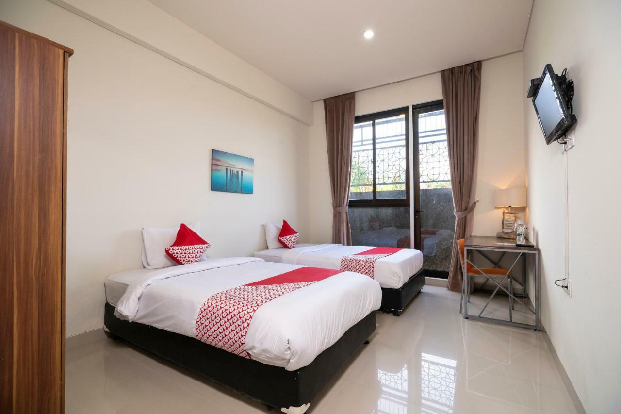 Oyo 697 Olivia Inn Denpasar Legian  Ngoại thất bức ảnh