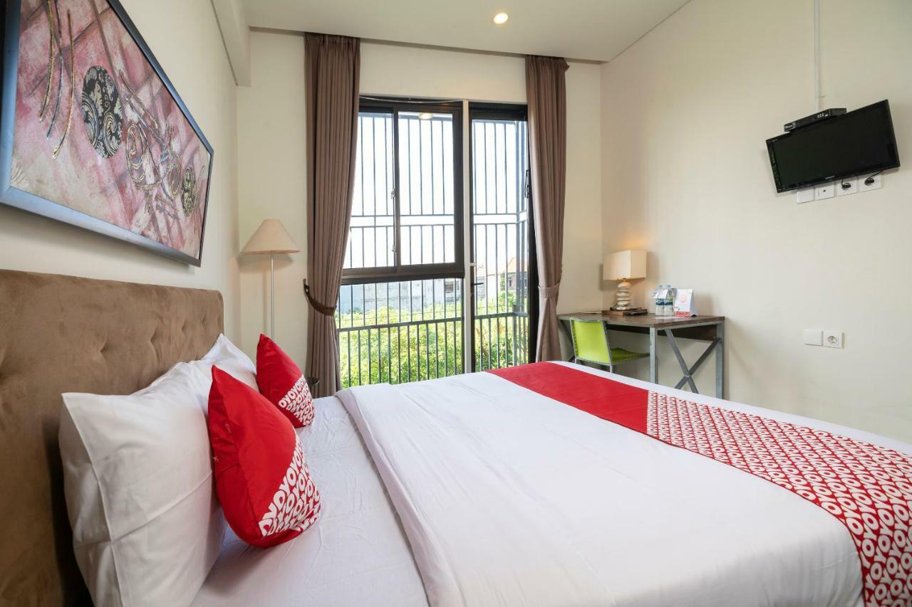 Oyo 697 Olivia Inn Denpasar Legian  Ngoại thất bức ảnh