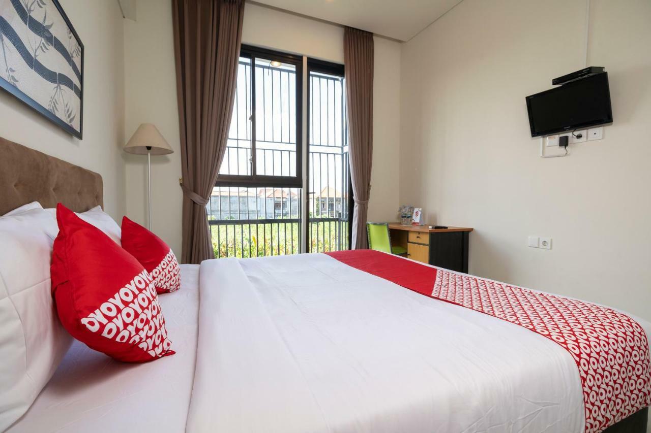 Oyo 697 Olivia Inn Denpasar Legian  Ngoại thất bức ảnh