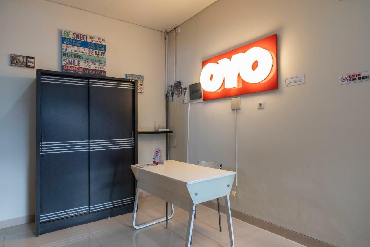 Oyo 697 Olivia Inn Denpasar Legian  Ngoại thất bức ảnh