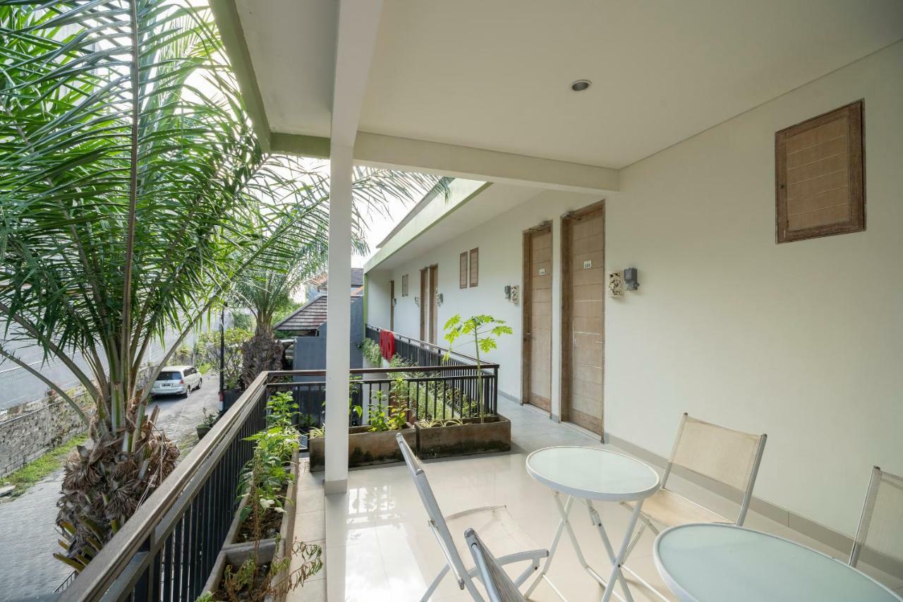Oyo 697 Olivia Inn Denpasar Legian  Ngoại thất bức ảnh