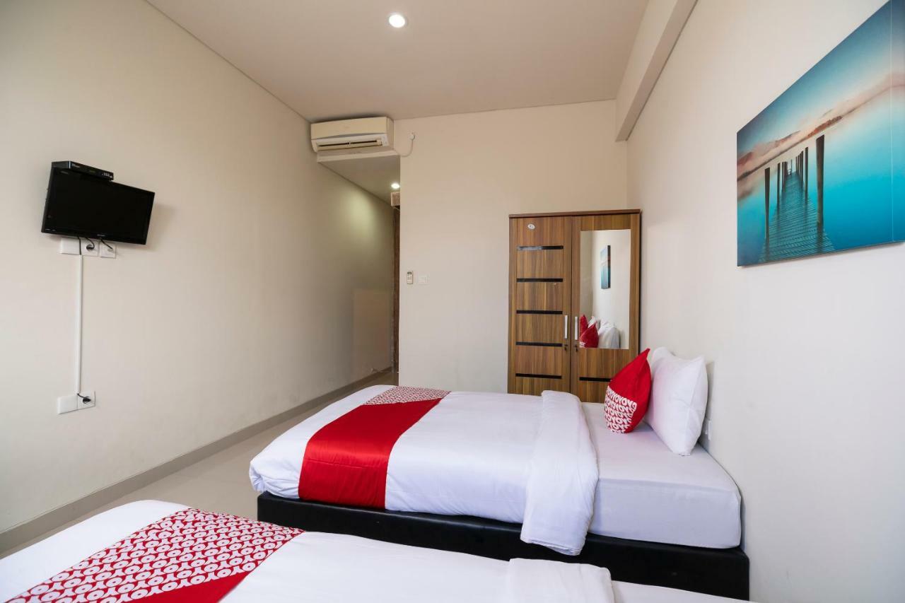 Oyo 697 Olivia Inn Denpasar Legian  Ngoại thất bức ảnh