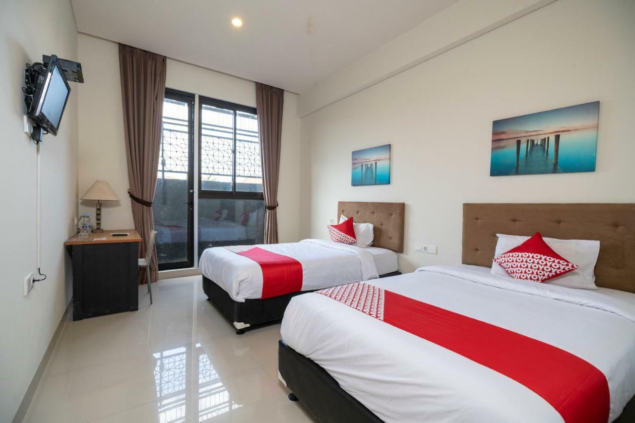 Oyo 697 Olivia Inn Denpasar Legian  Ngoại thất bức ảnh