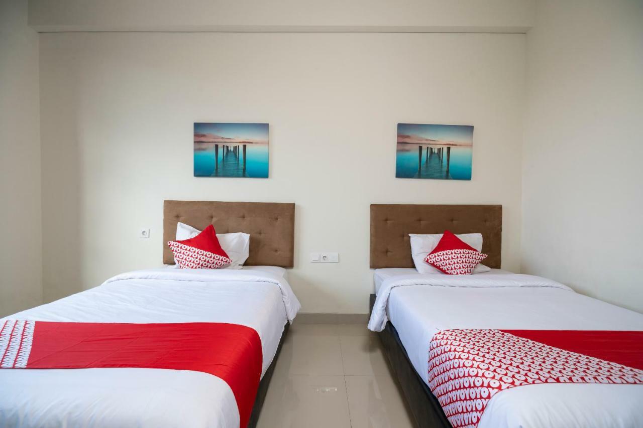 Oyo 697 Olivia Inn Denpasar Legian  Ngoại thất bức ảnh