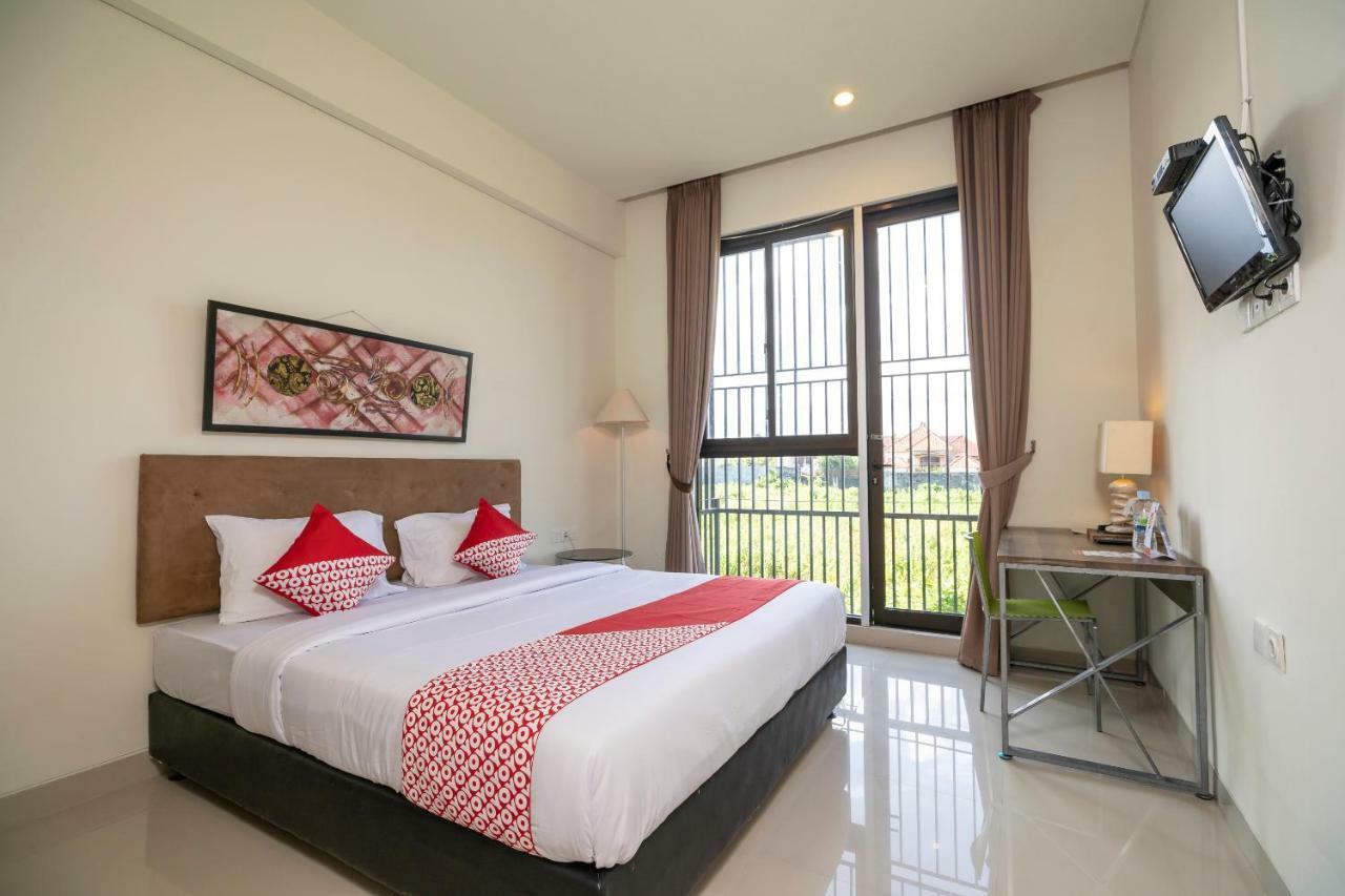 Oyo 697 Olivia Inn Denpasar Legian  Ngoại thất bức ảnh