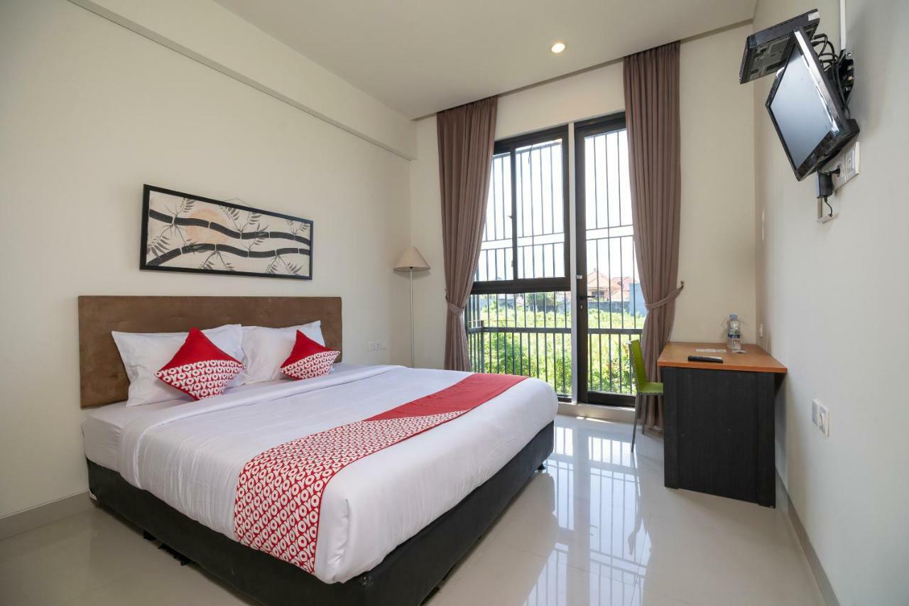 Oyo 697 Olivia Inn Denpasar Legian  Ngoại thất bức ảnh
