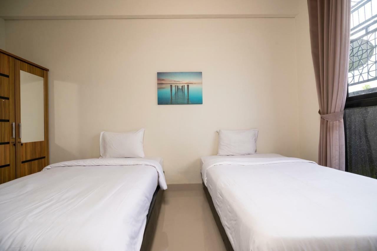 Oyo 697 Olivia Inn Denpasar Legian  Ngoại thất bức ảnh